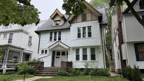2722 N Stowell Ave, Milwaukee, WI 53211