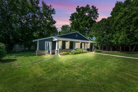 11717 W Watertown Plank Rd, Wauwatosa, WI 53226