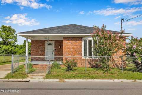 172 Hoxie Street, Biloxi, MS 39530