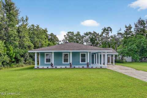 122 Lakeside Drive, Waveland, MS 39576