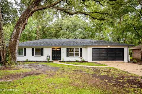 825 Graveline Road, Gautier, MS 39553