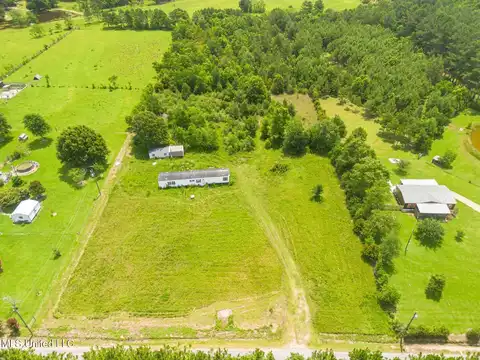 39 Johnson Road, Poplarville, MS 39470