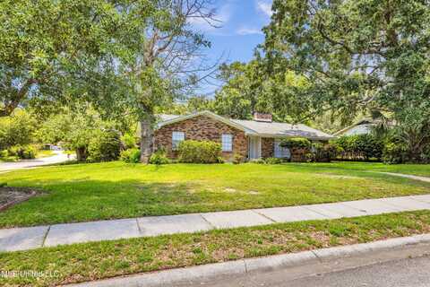 729 Canterbury Drive, Biloxi, MS 39532