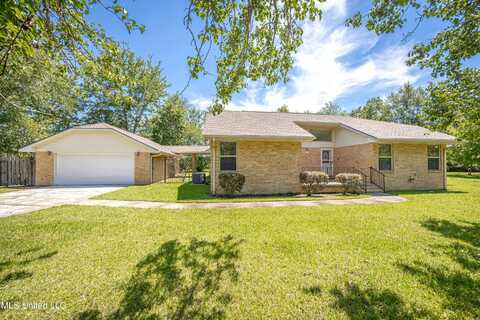 19 Davis Bayou Circle, Ocean Springs, MS 39564