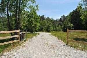 20523 Robinson Road, Gulfport, MS 39503