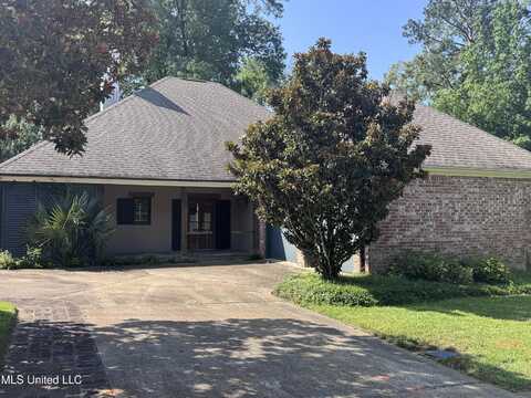 5 Pear Orchard Park, Jackson, MS 39211