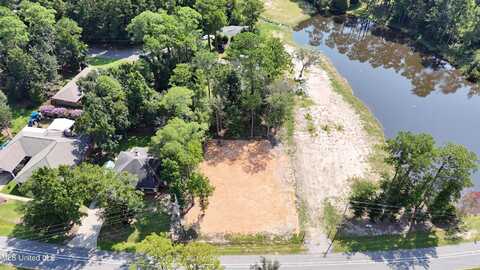 72699 N Diamondhead Drive, Diamondhead, MS 39525