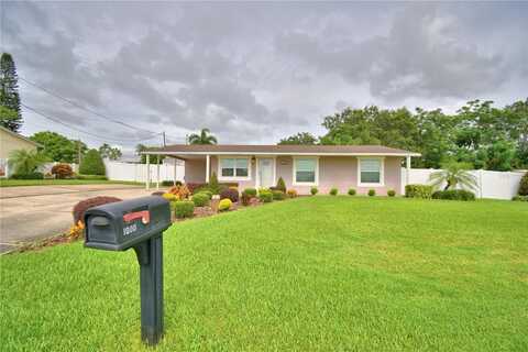 1000 THOMPSON AVENUE, FROSTPROOF, FL 33843