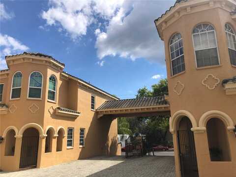 2903 HANSEN MANOR LANE, TAMPA, FL 33611