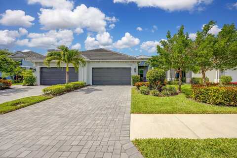 2303 MARQUESA Circle, Naples, FL 34112