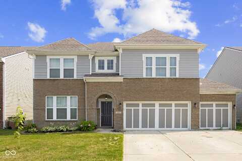 2401 Creek Bank Drive, Columbus, IN 47201