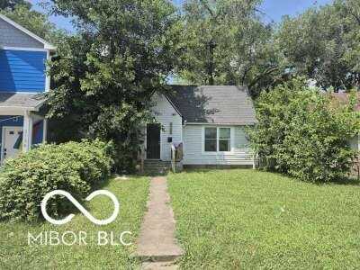 2140 Sugar Grove Avenue, Indianapolis, IN 46202