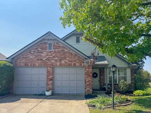 9672 River Oak Lane E, Fishers, IN 46038