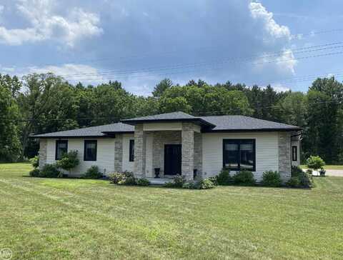 4271 Pine Grove, Fort Gratiot, MI 48059