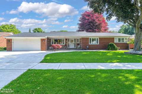 528 Hidden, Grosse Pointe Woods, MI 48236