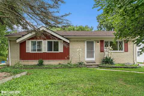 2692 Wisconsin, Troy, MI 48083