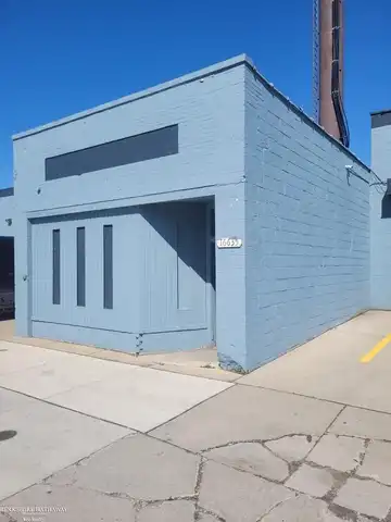 16635 Harper, Detroit, MI 48224
