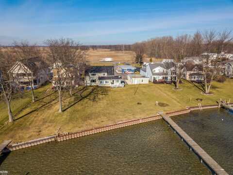 6123 Pointe Tremble, Algonac, MI 48001