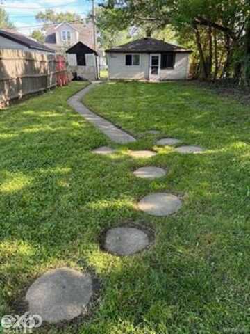 13388 Vernon, Warren, MI 48089