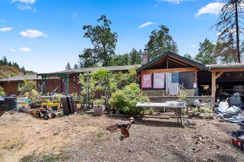 160 Holton Creek Road, Kerby, OR 97531