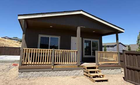 946 SE 10th Street, Madras, OR 97741