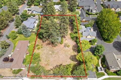 1920 NE 8th Street, Bend, OR 97701