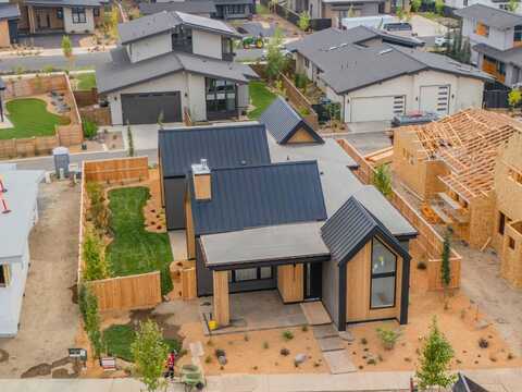 3325 NW Leavitt Lane, Bend, OR 97703