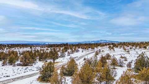 7537 SE Thomas Road, Prineville, OR 97754