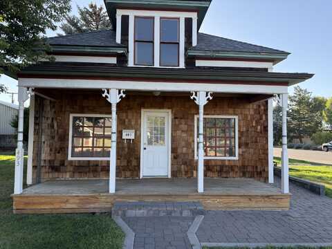 493 NW Deer Street, Prineville, OR 97754