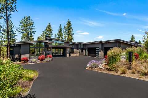 61889 Hosmer Lake Drive, Bend, OR 97702