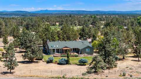 6511 NE 41st Street, Redmond, OR 97756