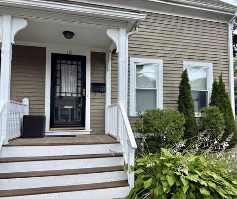 18 Union St, Hopedale, MA 01747