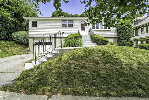28 Kenwood Ave, Worcester, MA 01605