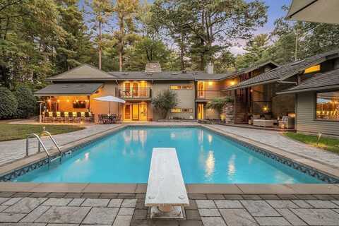 7 Goldenrod Lane, Lynnfield, MA 01940