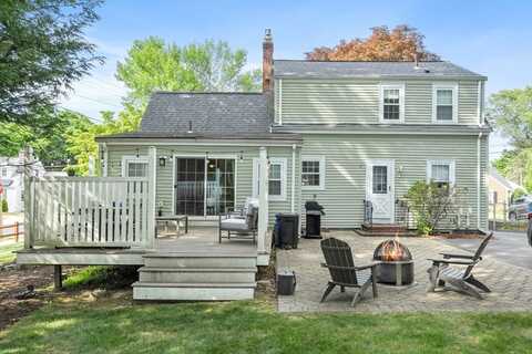 45 Ames St, Quincy, MA 02169