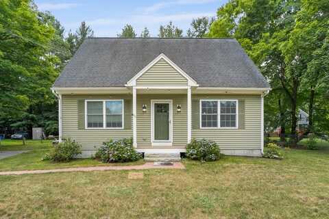 40 Worden Rd, Tyngsboro, MA 01879