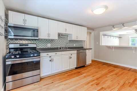 37 Aldrich Rd, Watertown, MA 02472