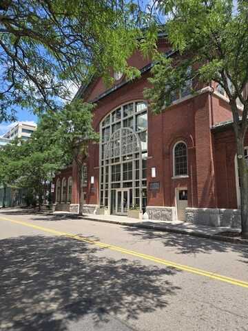 106 13th St, Boston, MA 02129