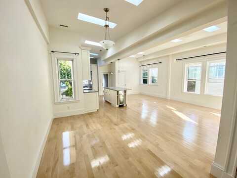 24 Hall St, Somerville, MA 02144