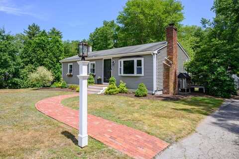 54 Forest St, Pembroke, MA 02359