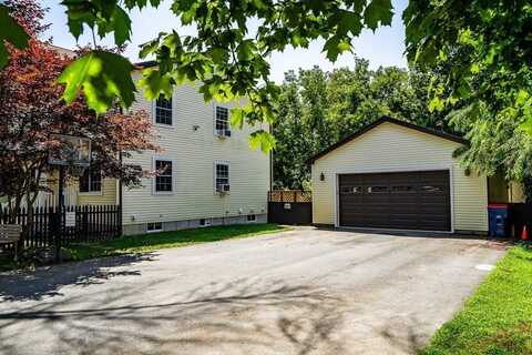 16 Oak Street, Fairhaven, MA 02719