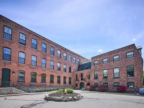 71 Princeton St, Chelmsford, MA 01863