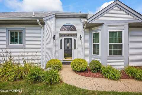 47 Gainsborough Court, Manalapan, NJ 07726