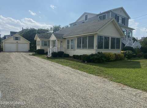208 Carter Avenue, Point Pleasant Beach, NJ 08742