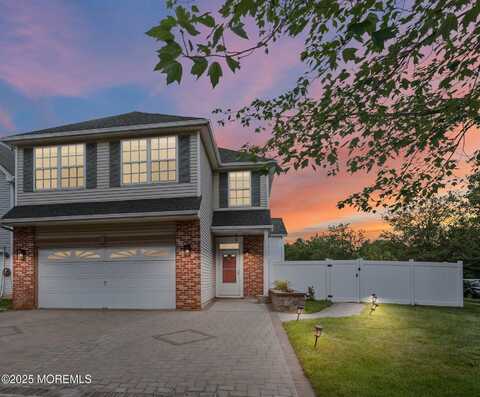 41 Tall Oaks Court, Old Bridge, NJ 08857