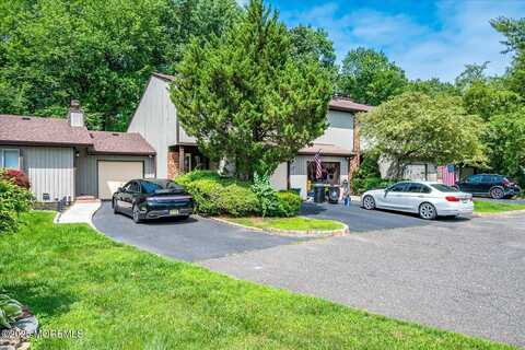 76 Letts Court, Matawan, NJ 07747