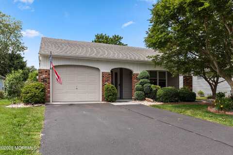 16 Saint Paul Place, Manchester, NJ 08759