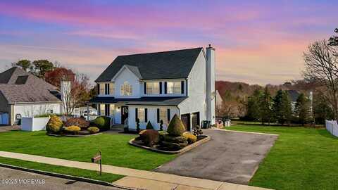 19 Summerhill Avenue, Jackson, NJ 08527