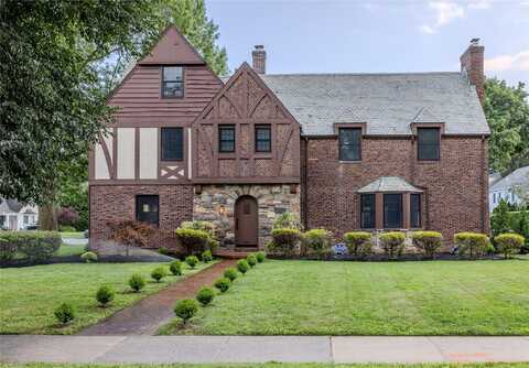 236 Stewart Avenue, Garden City, NY 11530
