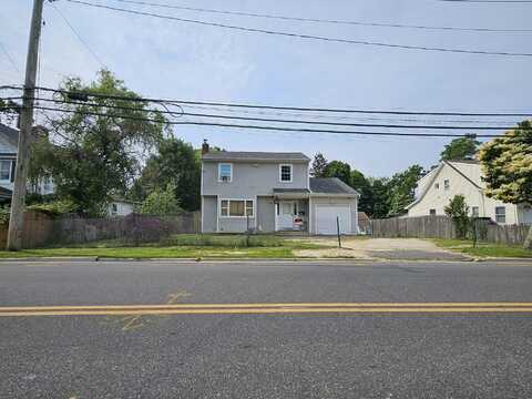 19 W 11 Street, Huntington Station, NY 11746